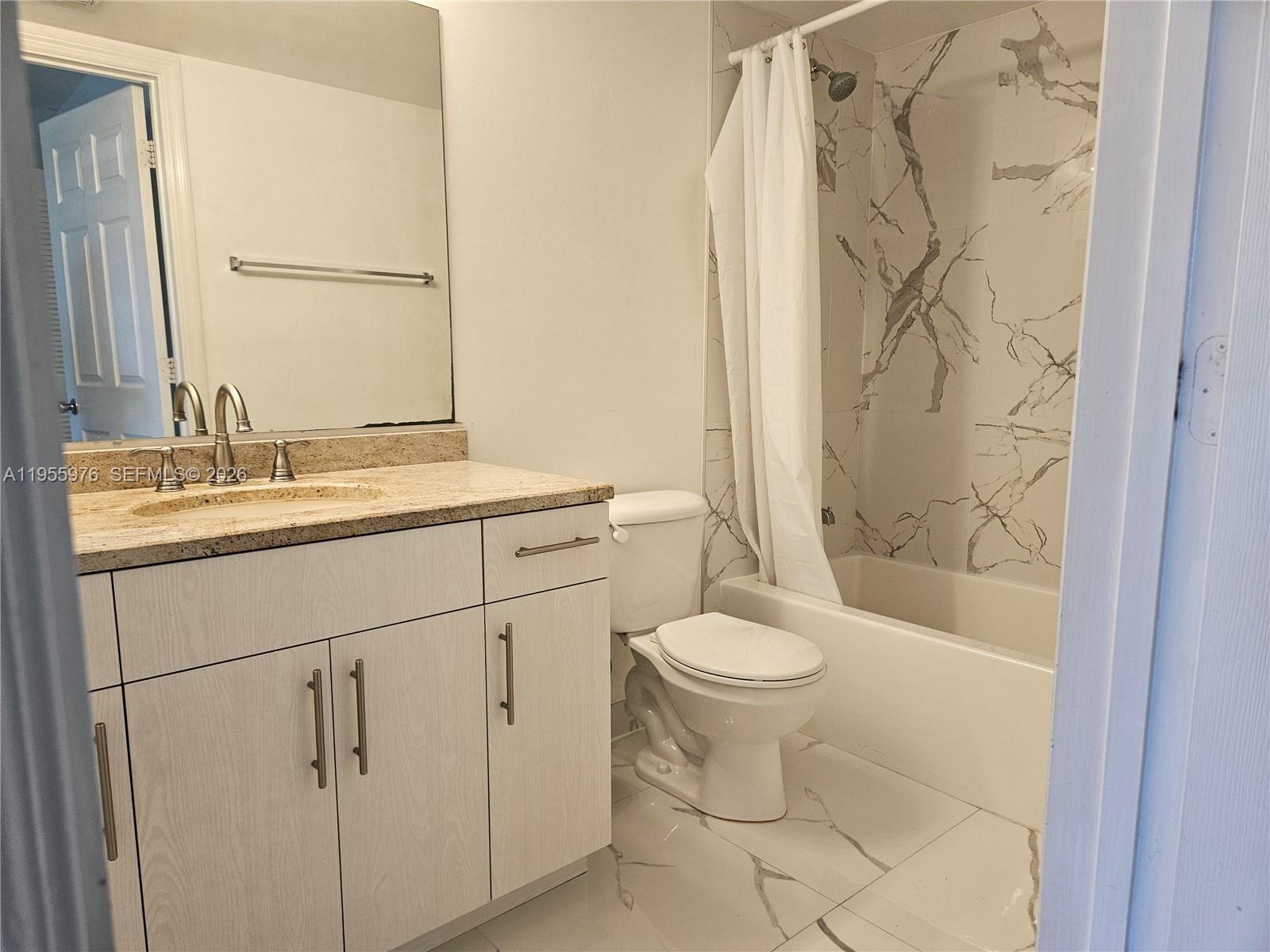5011 Wiles Rd #306, Coconut Creek FL 33073