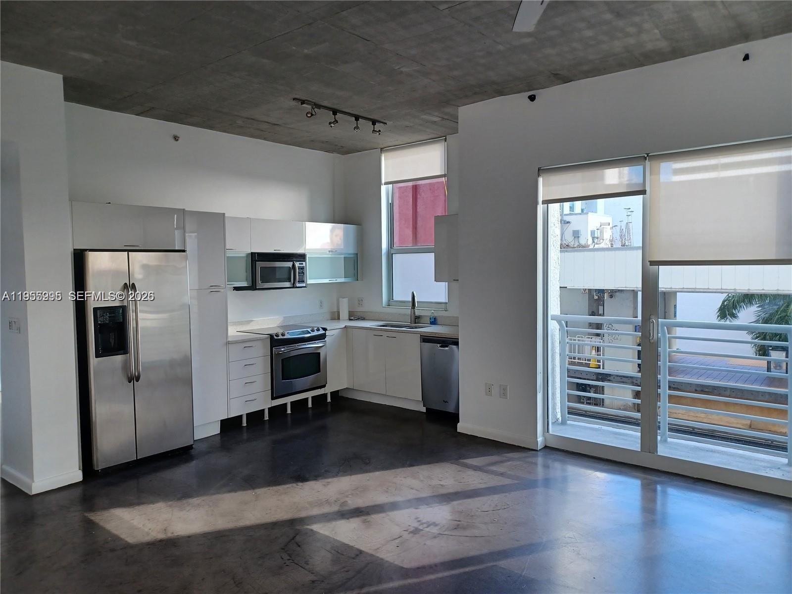 133 NE 2nd Ave #412, Miami FL 33132
