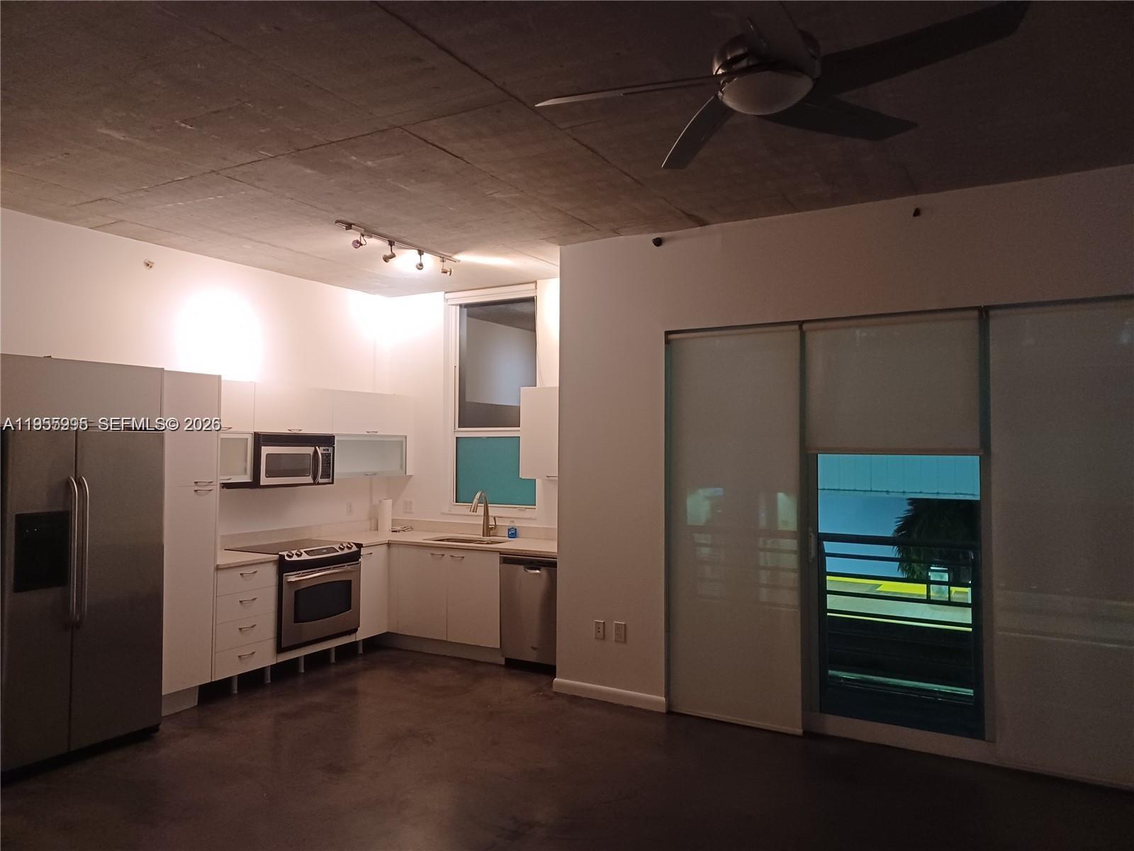 133 NE 2nd Ave #412, Miami FL 33132