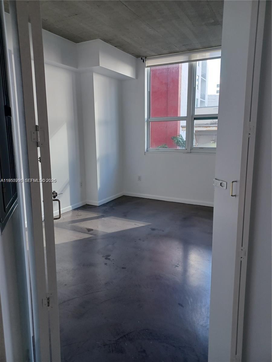 133 NE 2nd Ave #412, Miami FL 33132