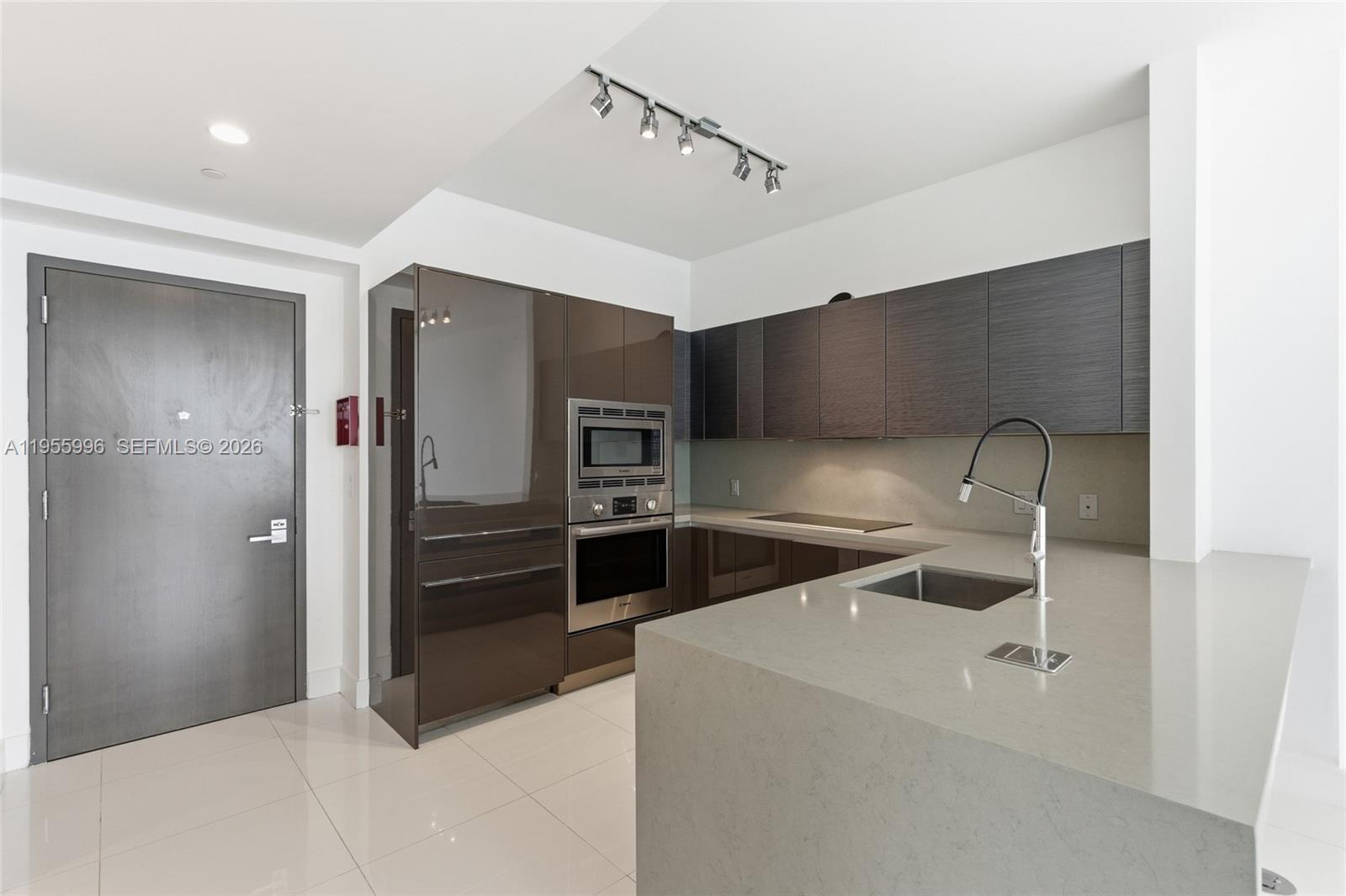 1080 Brickell Ave #3507, Miami FL 33131