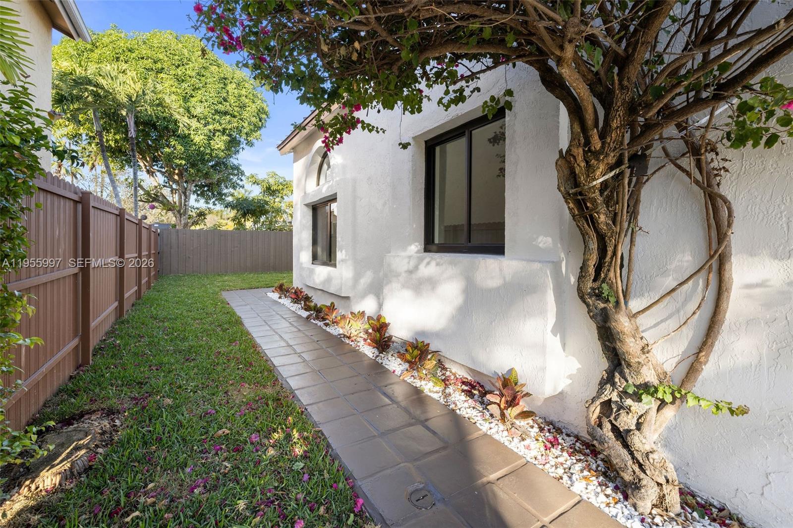 11260 SW 157th Ct, Miami FL 33196