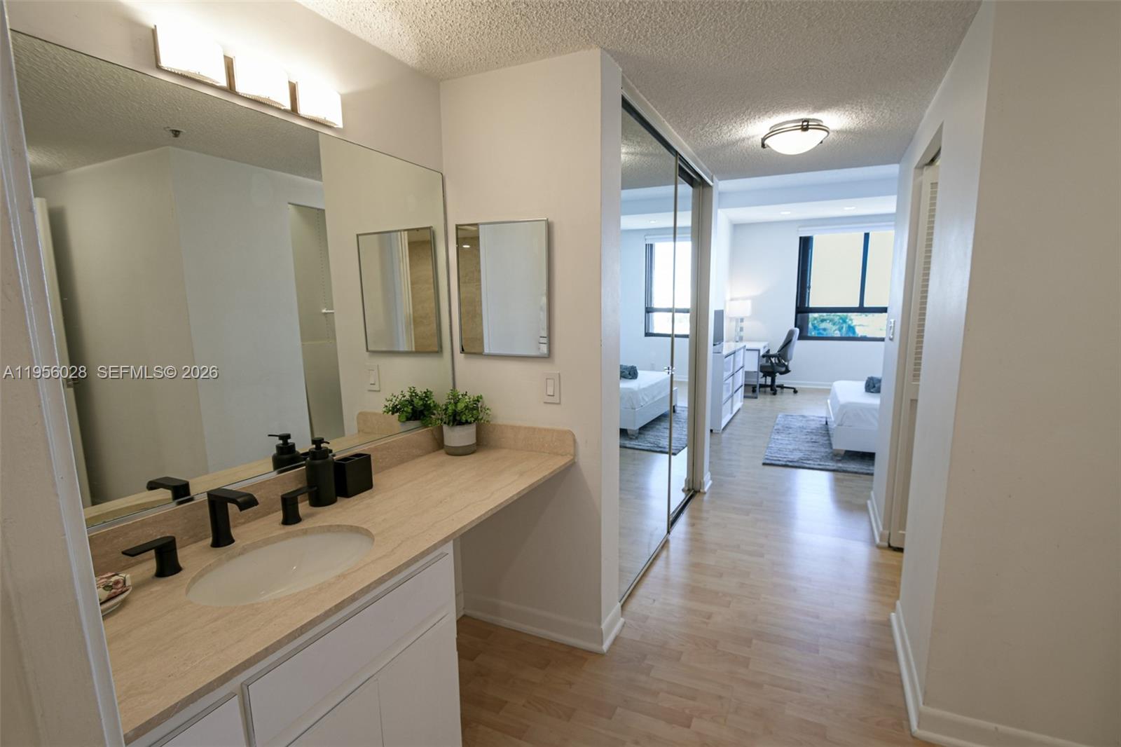 251 Crandon Blvd #704, Key Biscayne FL 33149