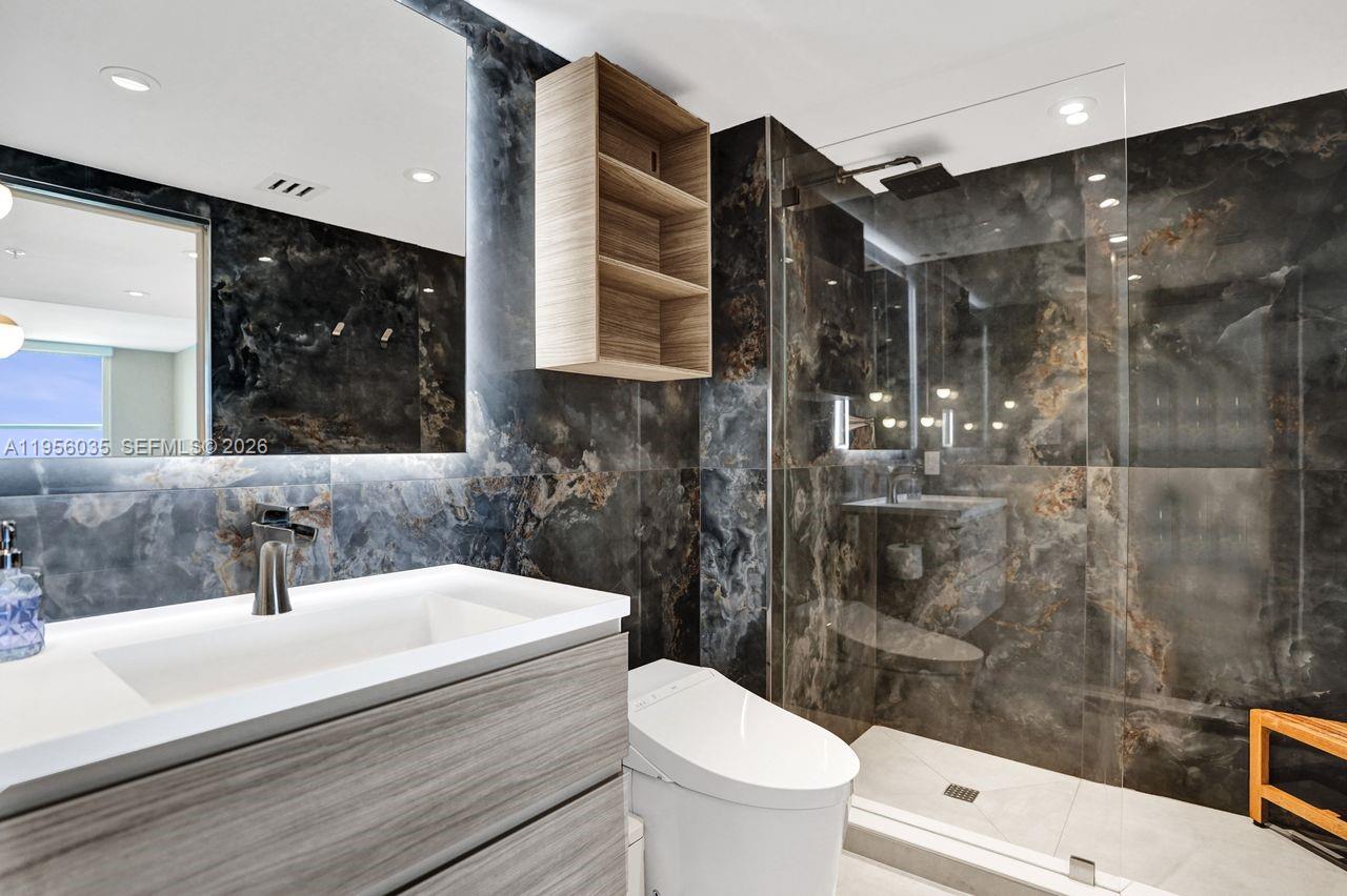 90 Alton Rd #2701, Miami Beach FL 33139