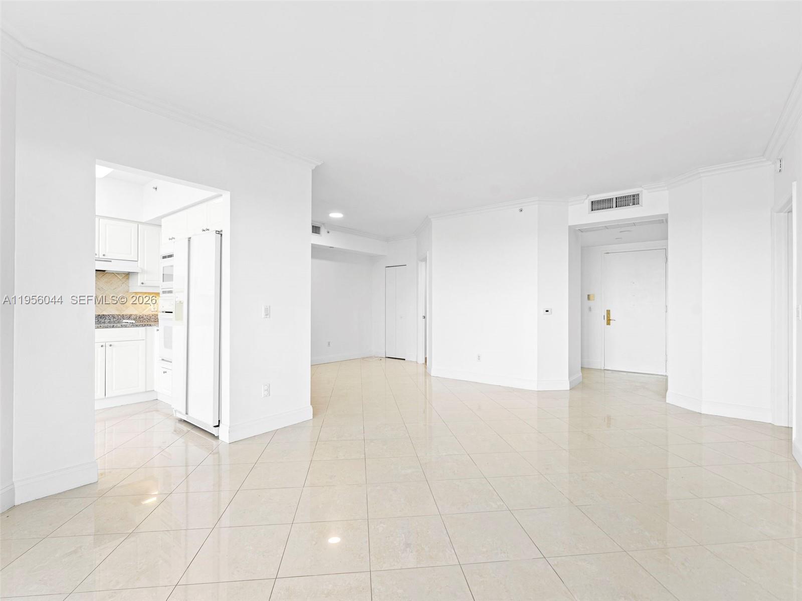 Miami Beach FL 33140 - A11956044