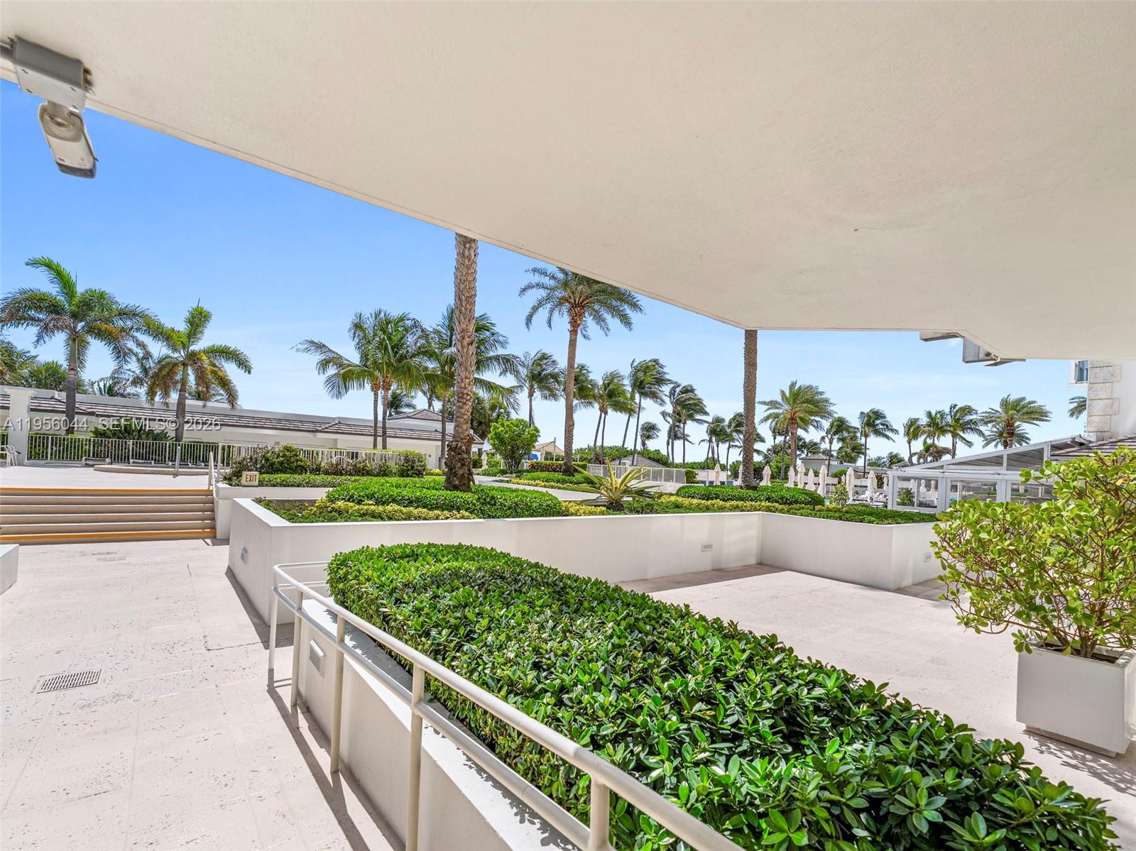 Miami Beach FL 33140 - A11956044
