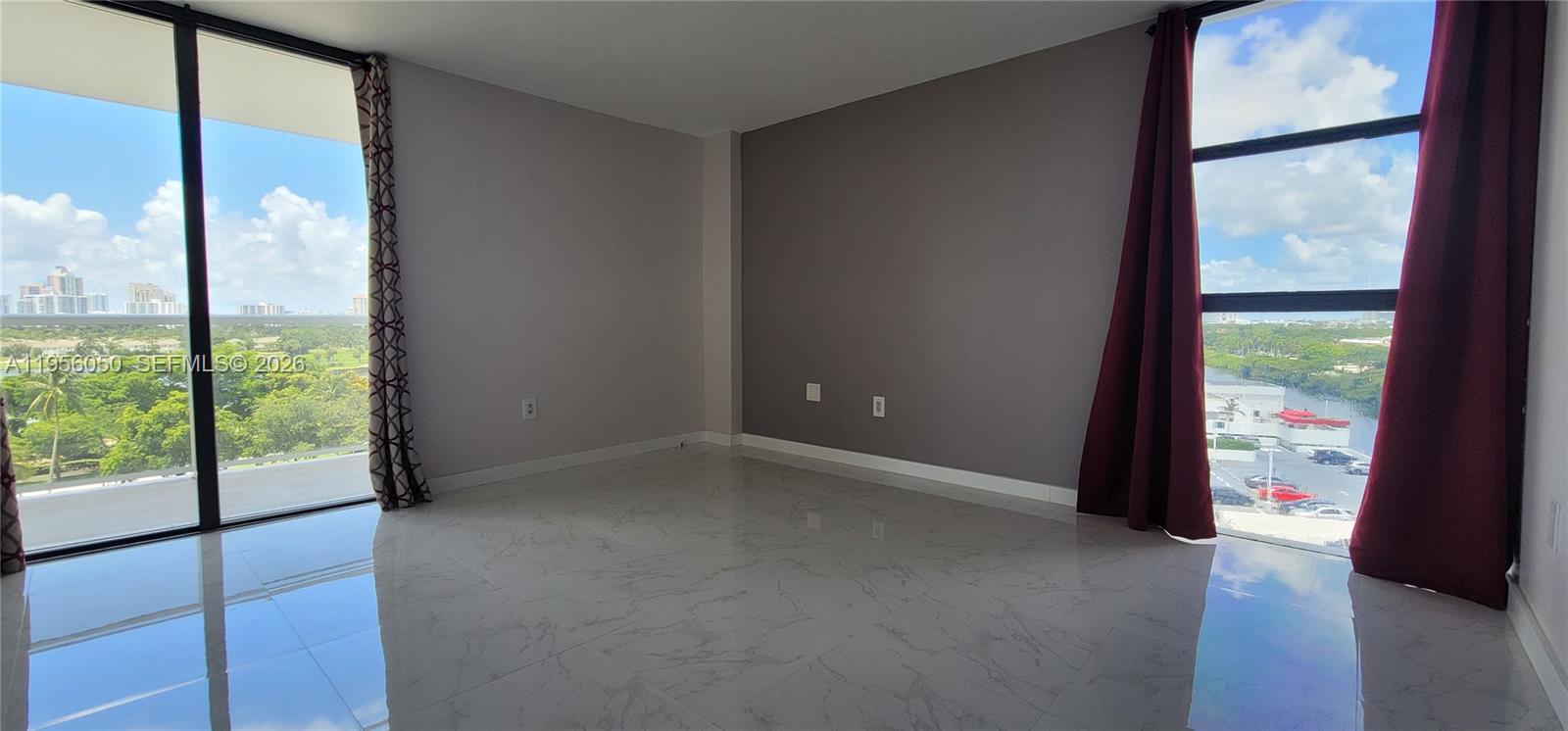 3701 N Country Club Dr #807, Aventura FL 33180