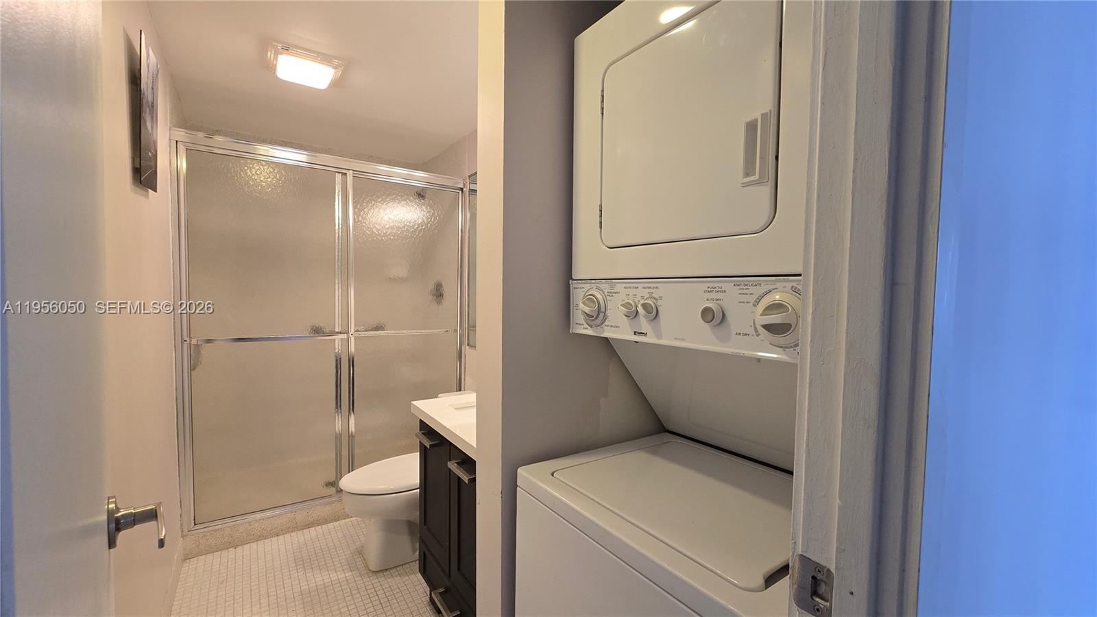 3701 N Country Club Dr #807, Aventura FL 33180