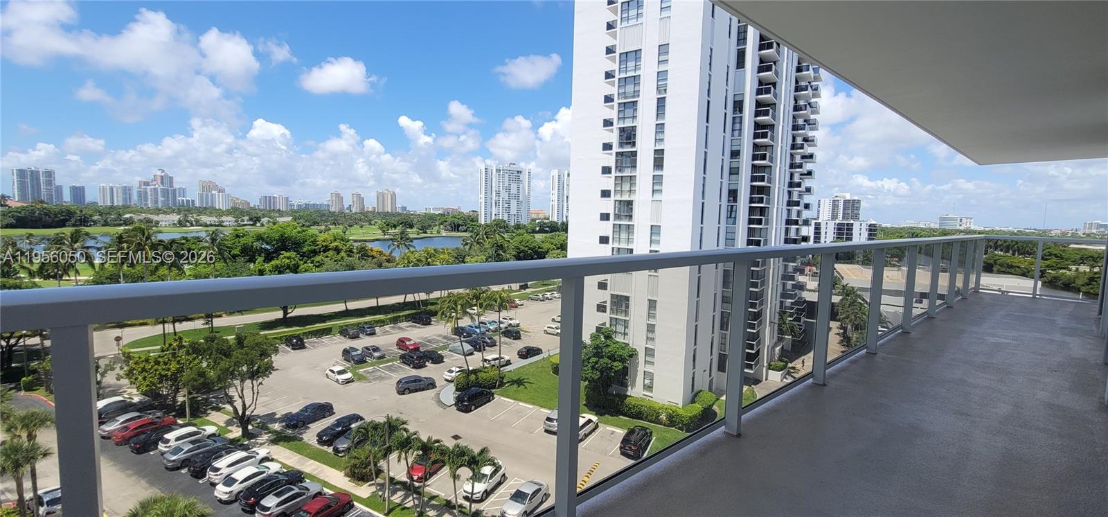 3701 N Country Club Dr #807, Aventura FL 33180