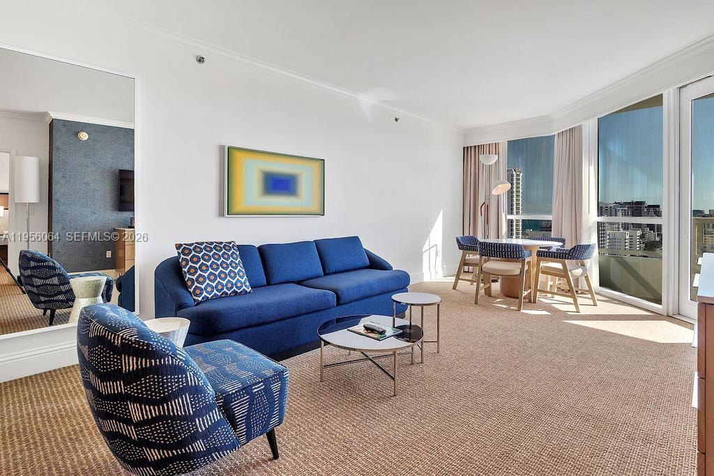 4401 Collins Ave #1712, Miami Beach FL 33140