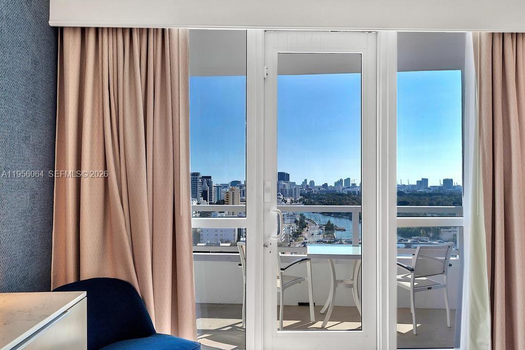 4401 Collins Ave #1712, Miami Beach FL 33140