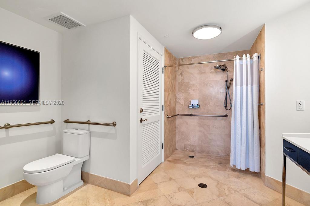 4401 Collins Ave #1712, Miami Beach FL 33140