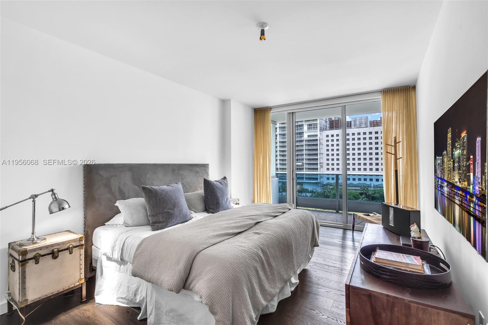 200 Biscayne Boulevard Way #506, Miami FL 33131