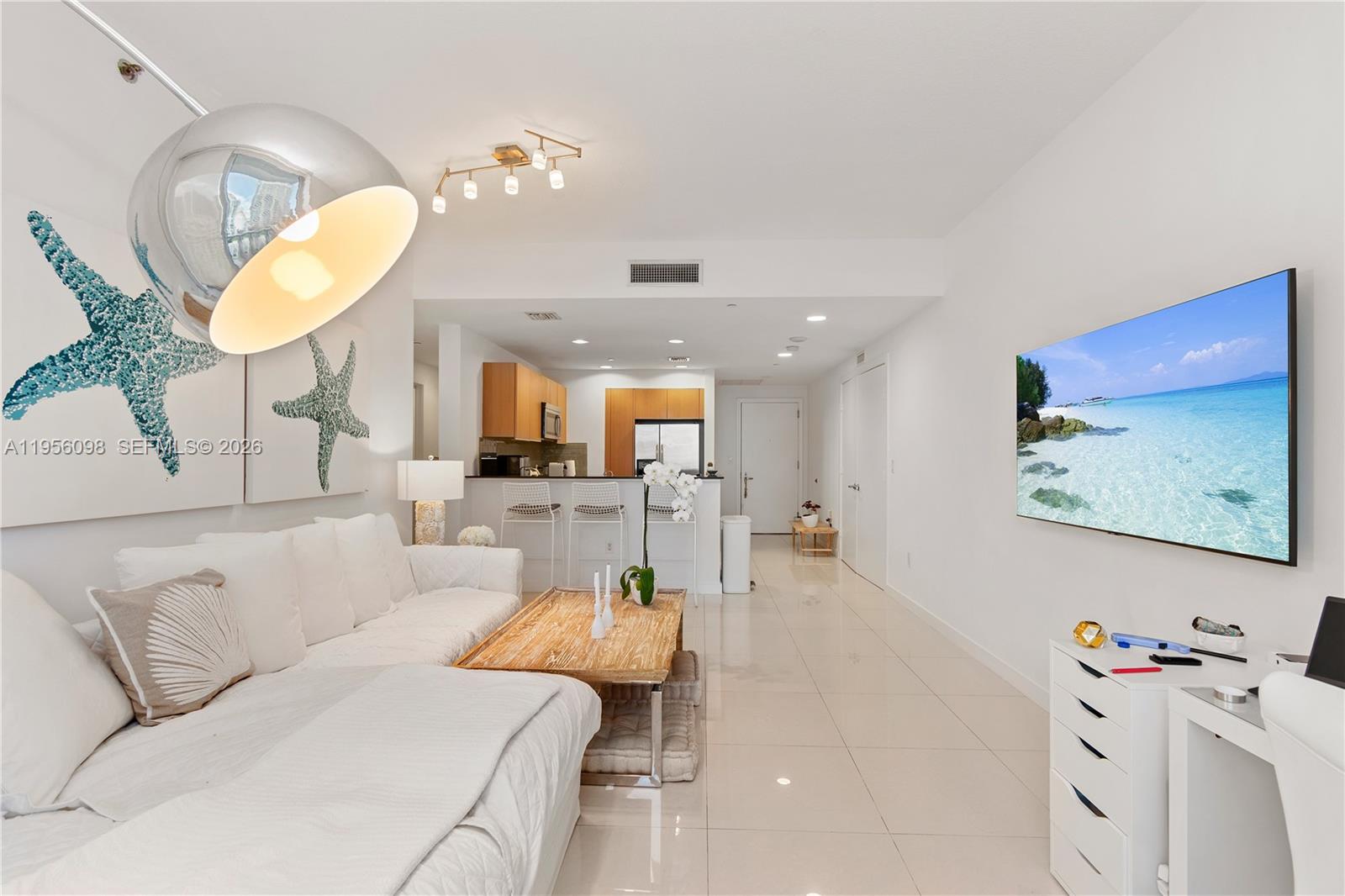 1060 Brickell Ave #2207, Miami FL 33131