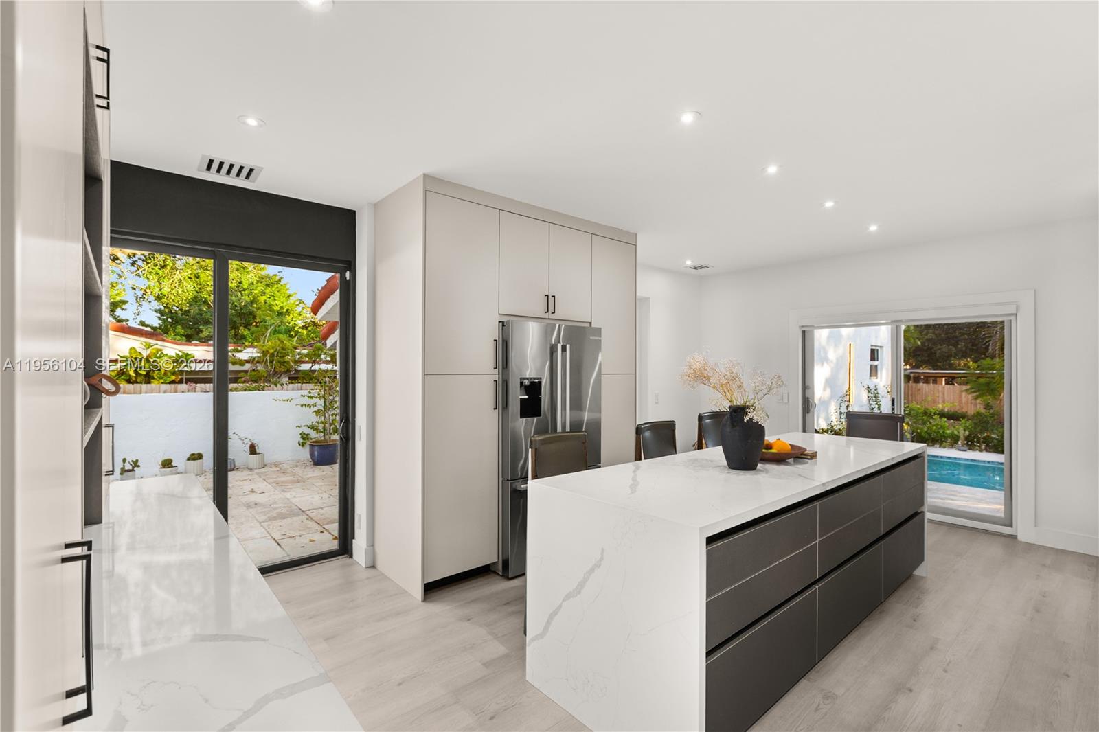 3616 SW 26th St, Miami FL 33133