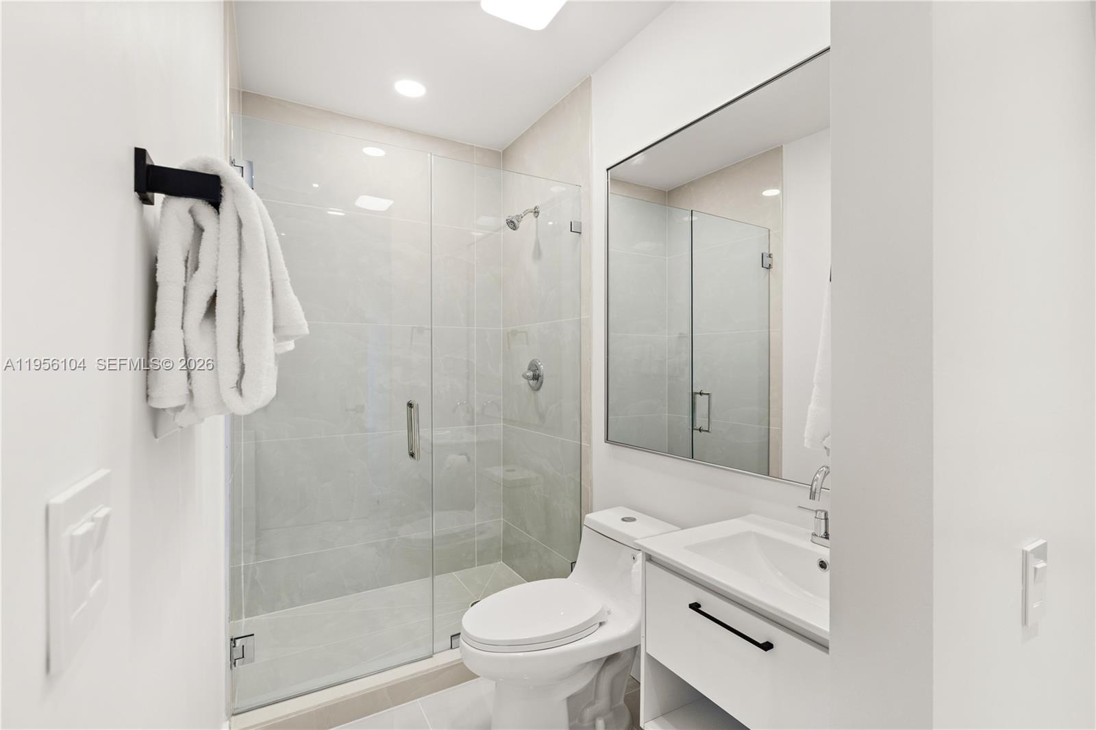 3616 SW 26th St, Miami FL 33133