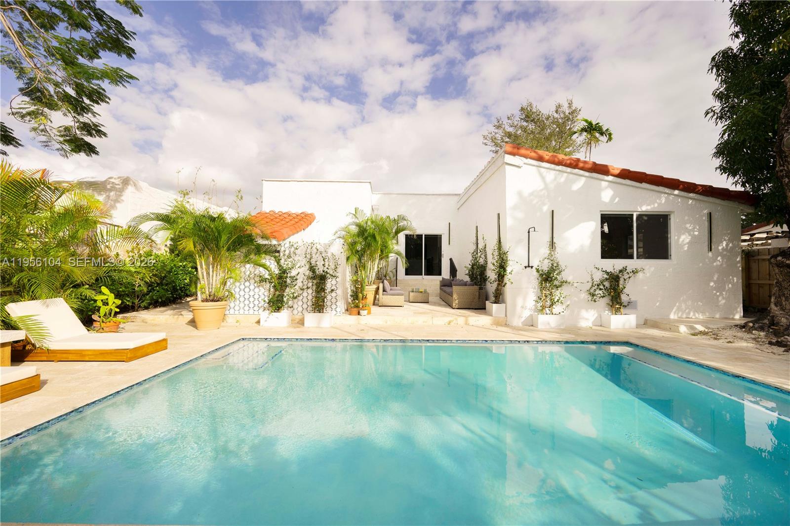 3616 SW 26th St, Miami FL 33133