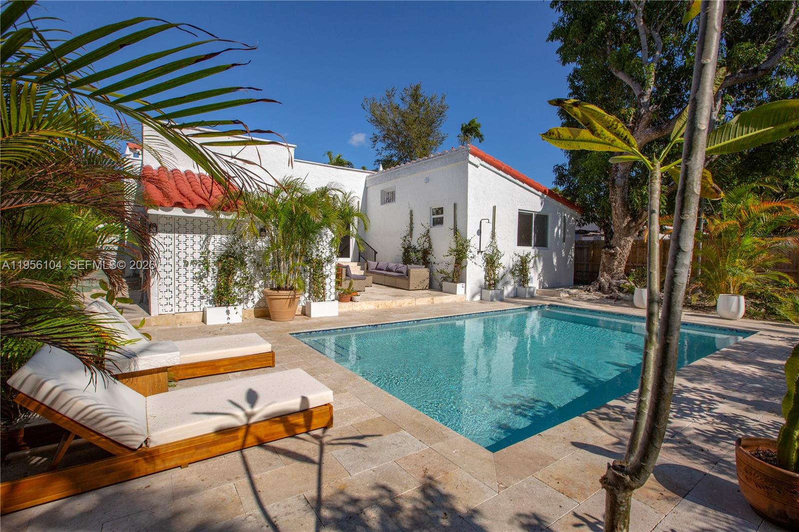 3616 SW 26th St, Miami FL 33133