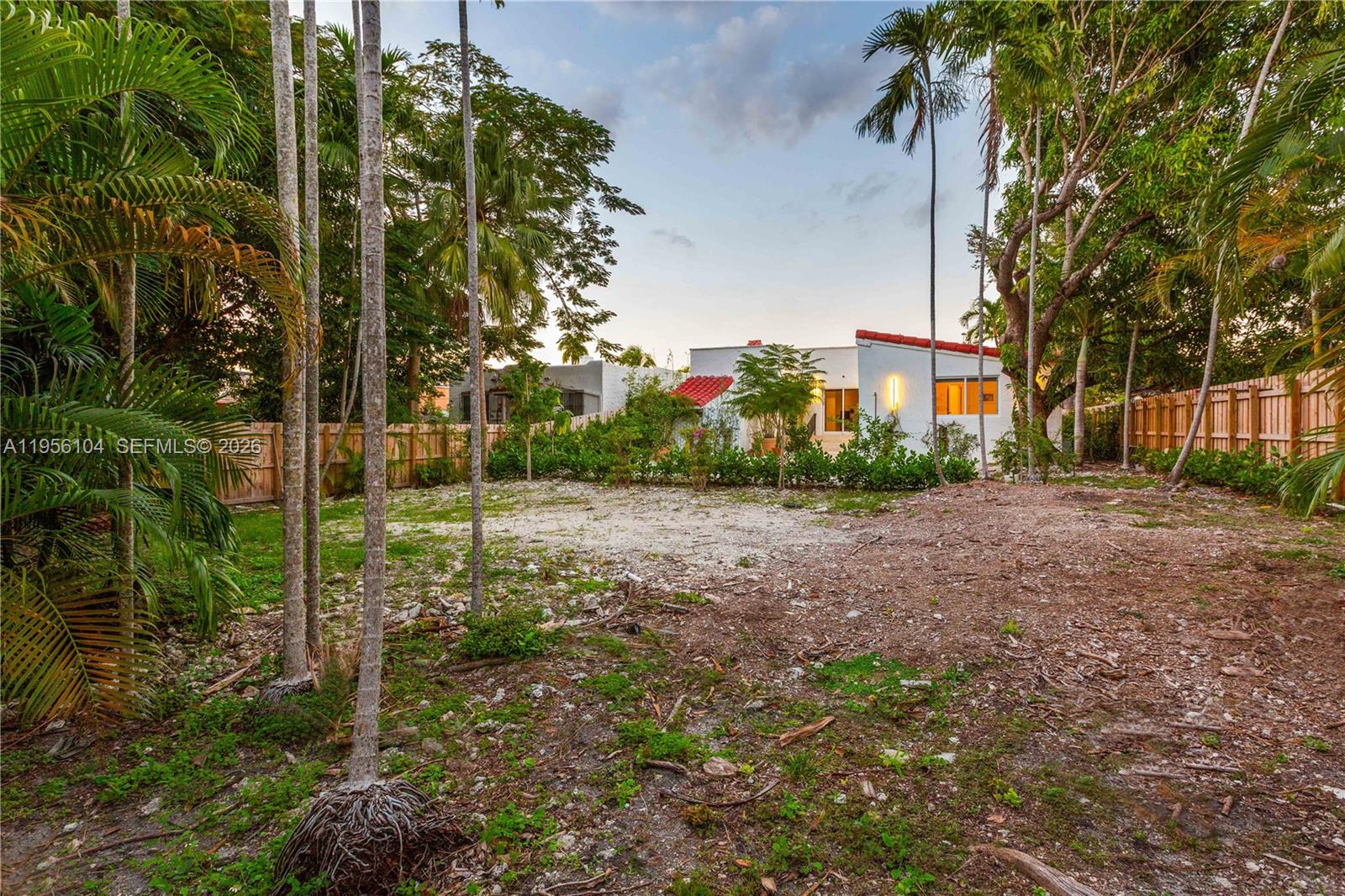 3616 SW 26th St, Miami FL 33133