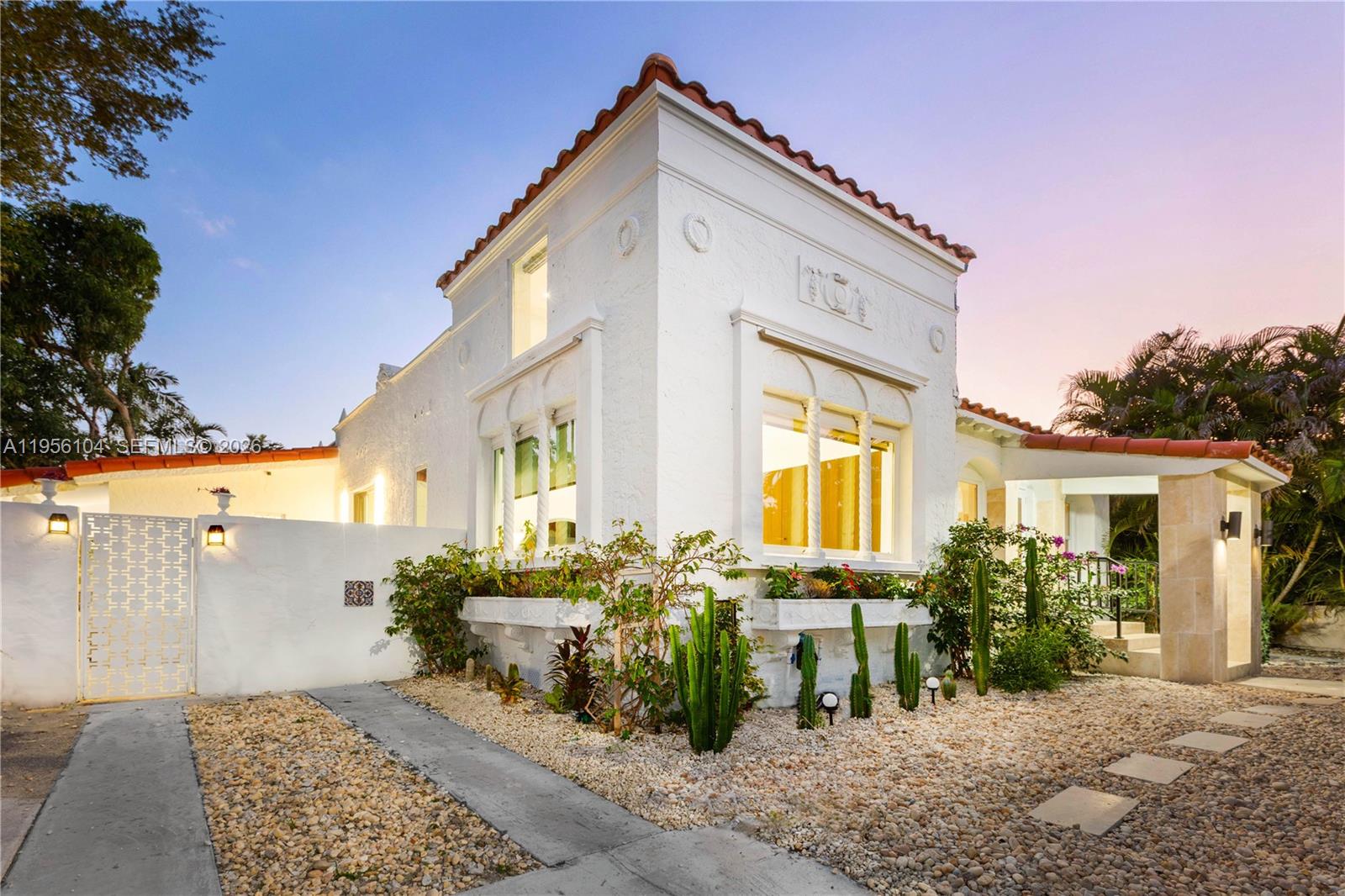 3616 SW 26th St, Miami FL 33133