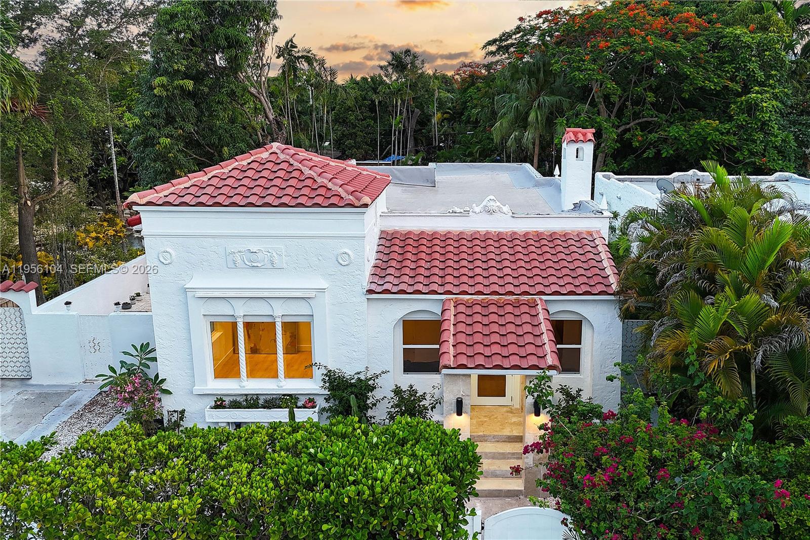 3616 SW 26th St, Miami FL 33133