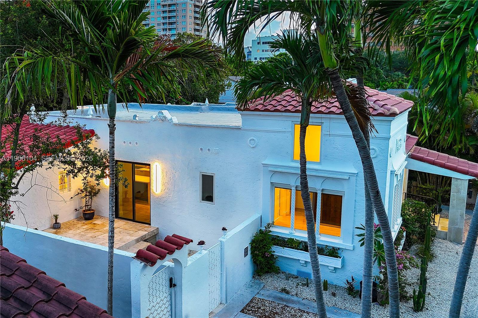 3616 SW 26th St, Miami FL 33133