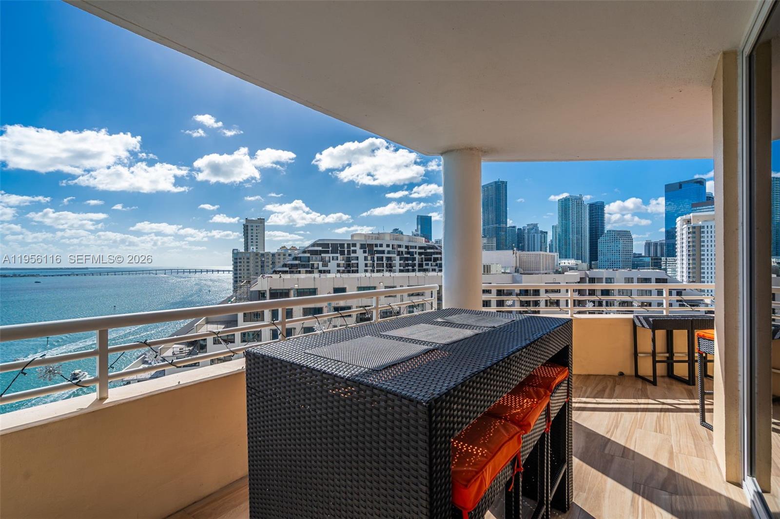 808 Brickell Key Dr #1808, Miami FL 33131