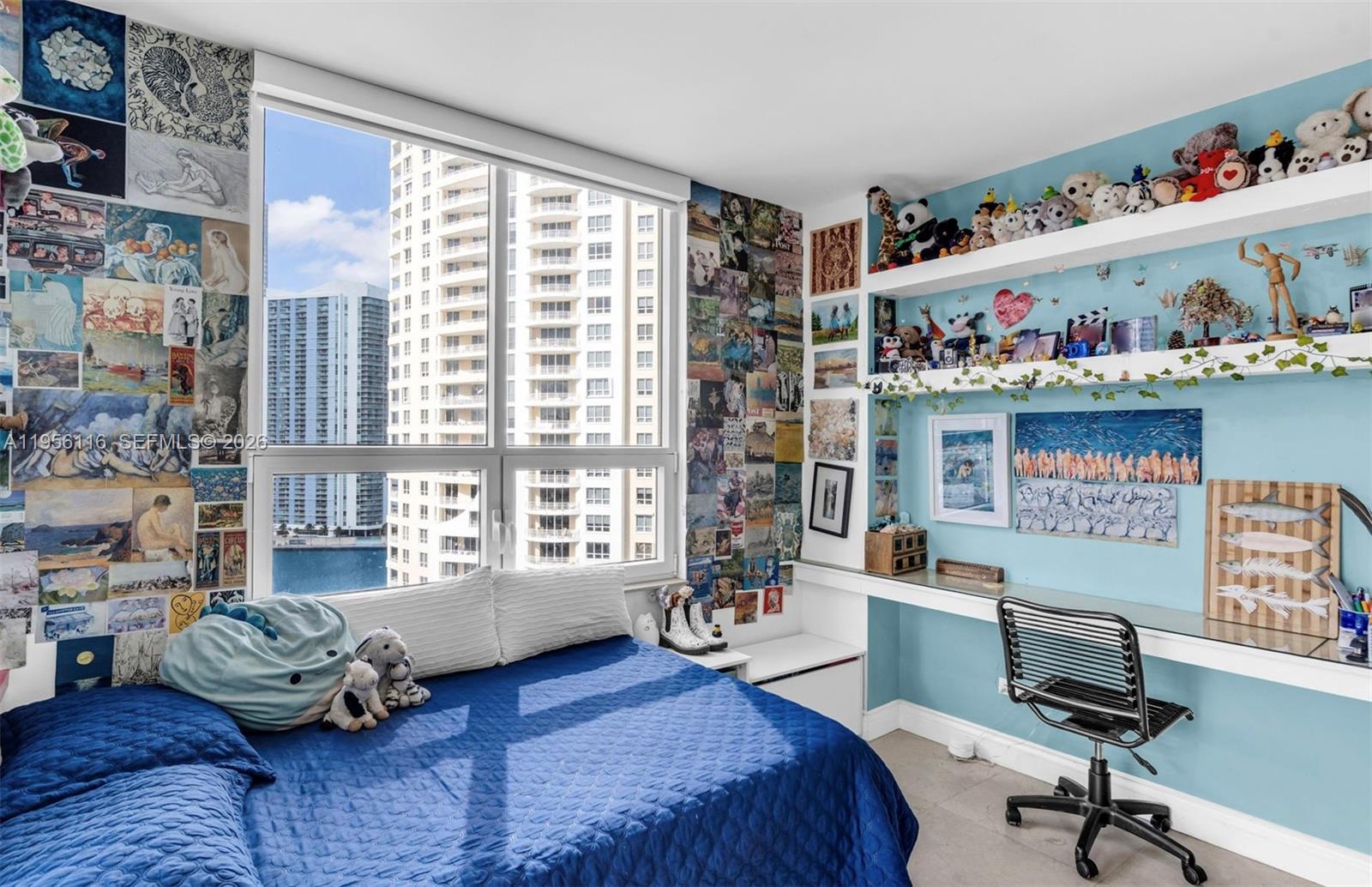 808 Brickell Key Dr #1808, Miami FL 33131