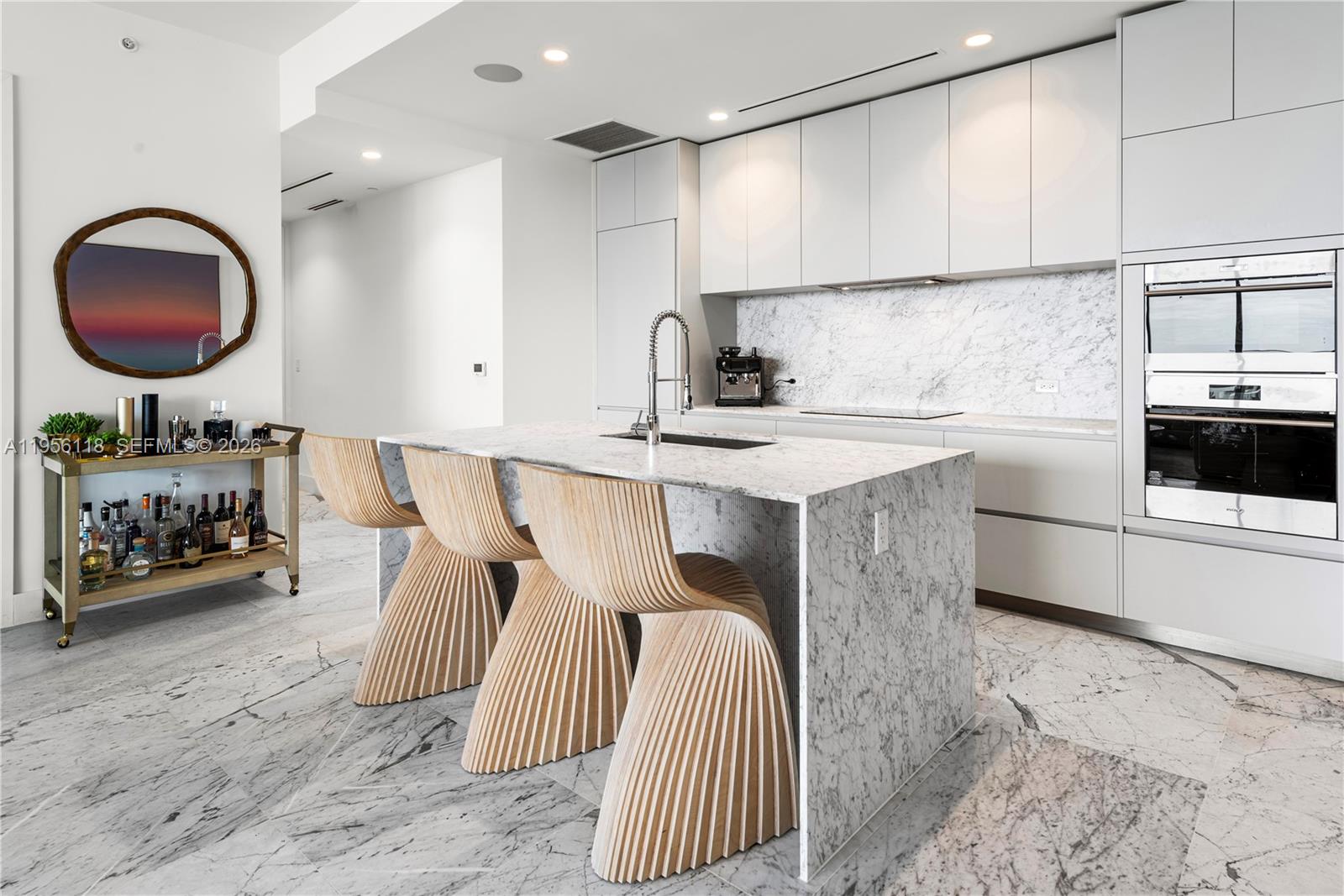 5775 Collins Ave #1405, Miami Beach FL 33140