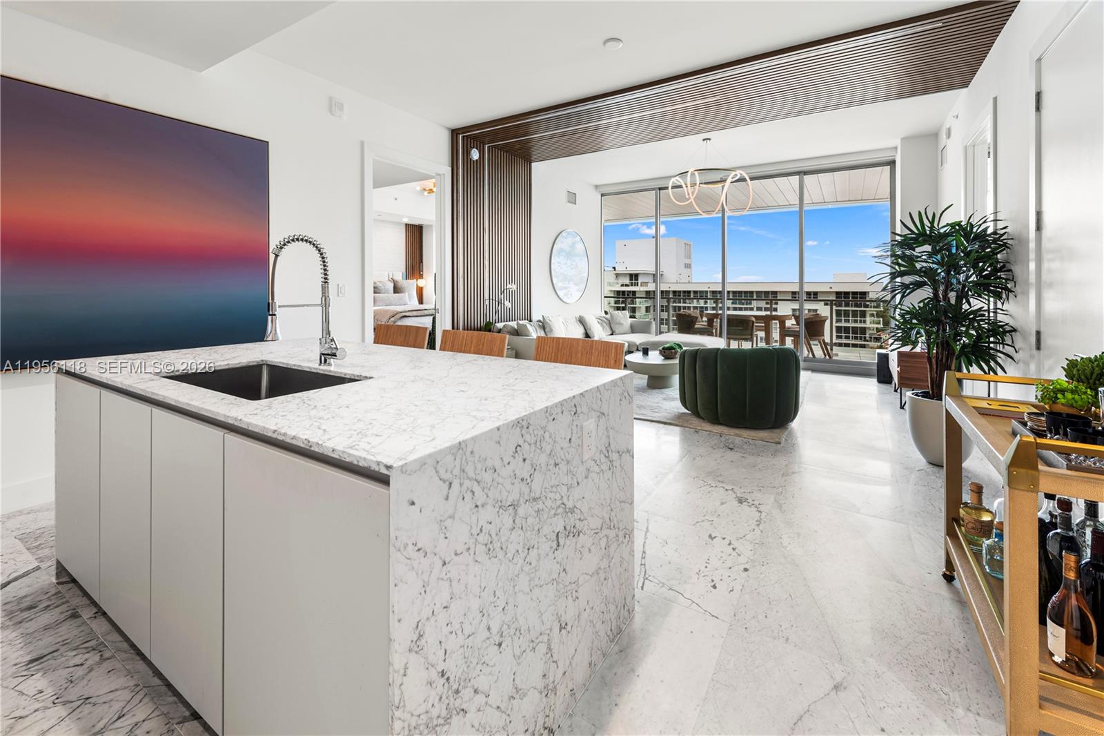 5775 Collins Ave #1405, Miami Beach FL 33140