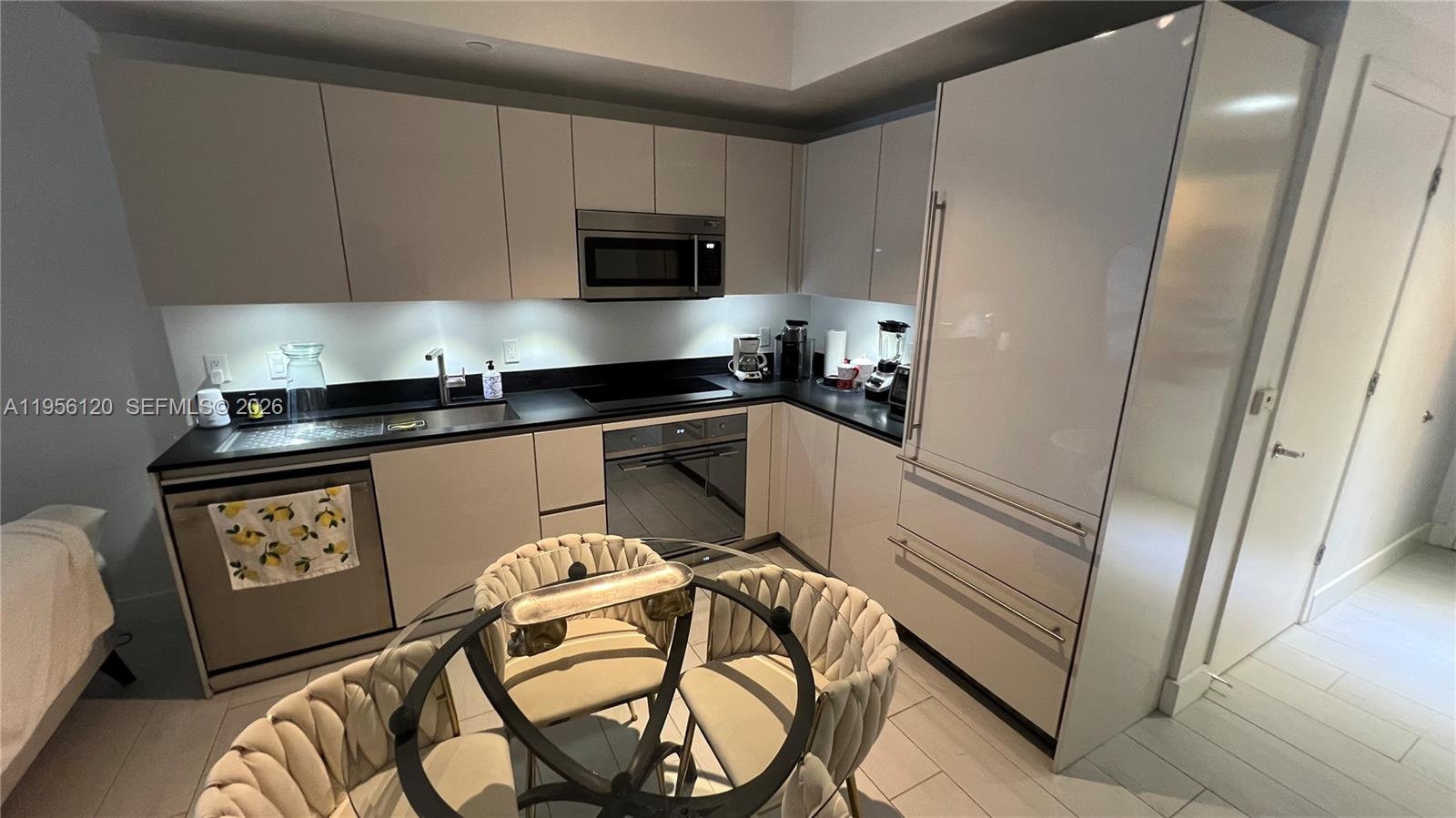 1010 Brickell Ave #1510, Miami FL 33131