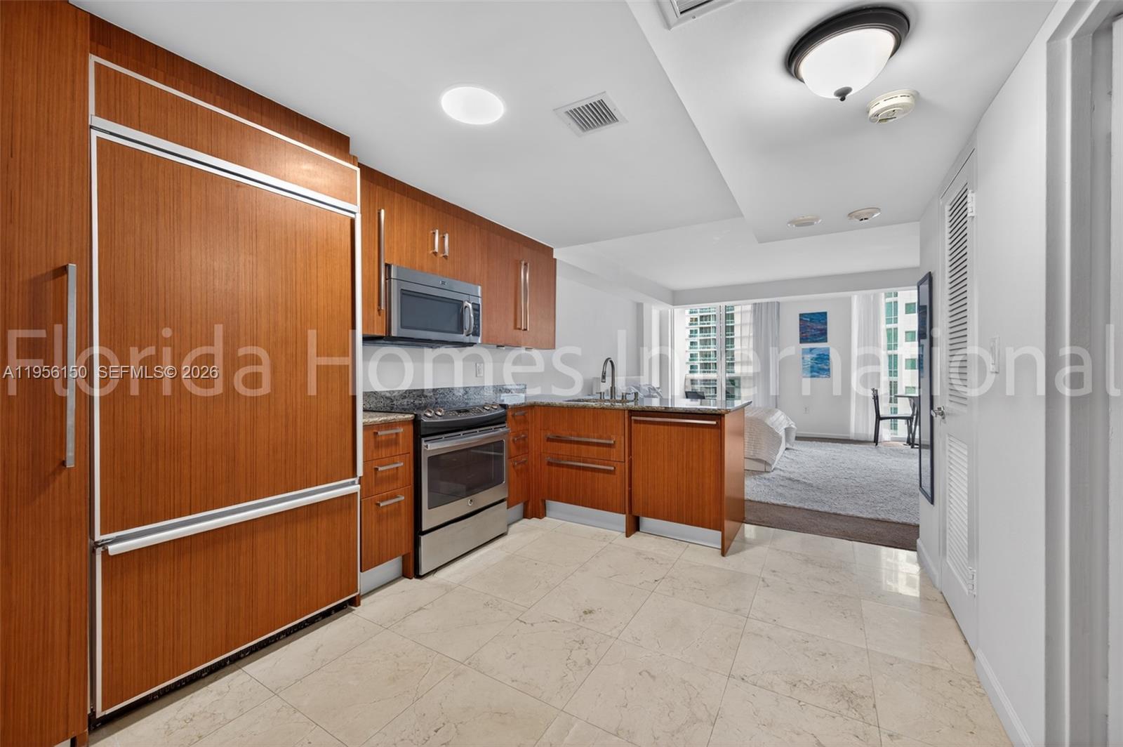 10275 Collins Ave #1202, Bal Harbour FL 33154