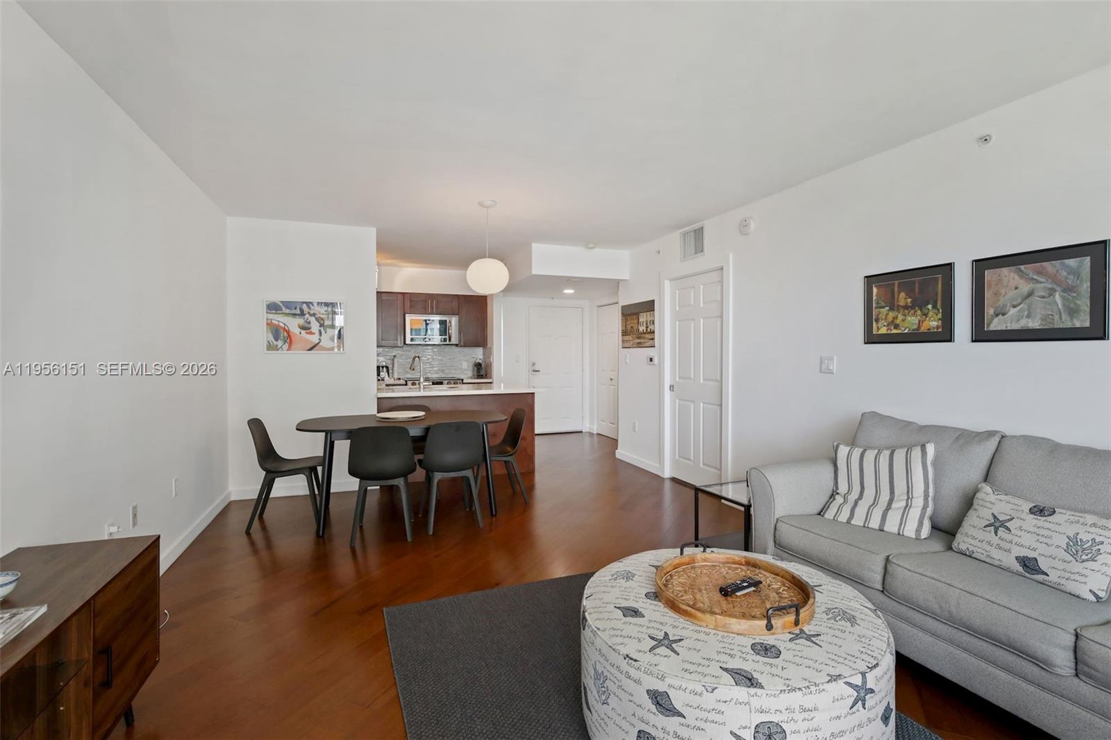 1155 Brickell Bay Dr #1806, Miami FL 33131