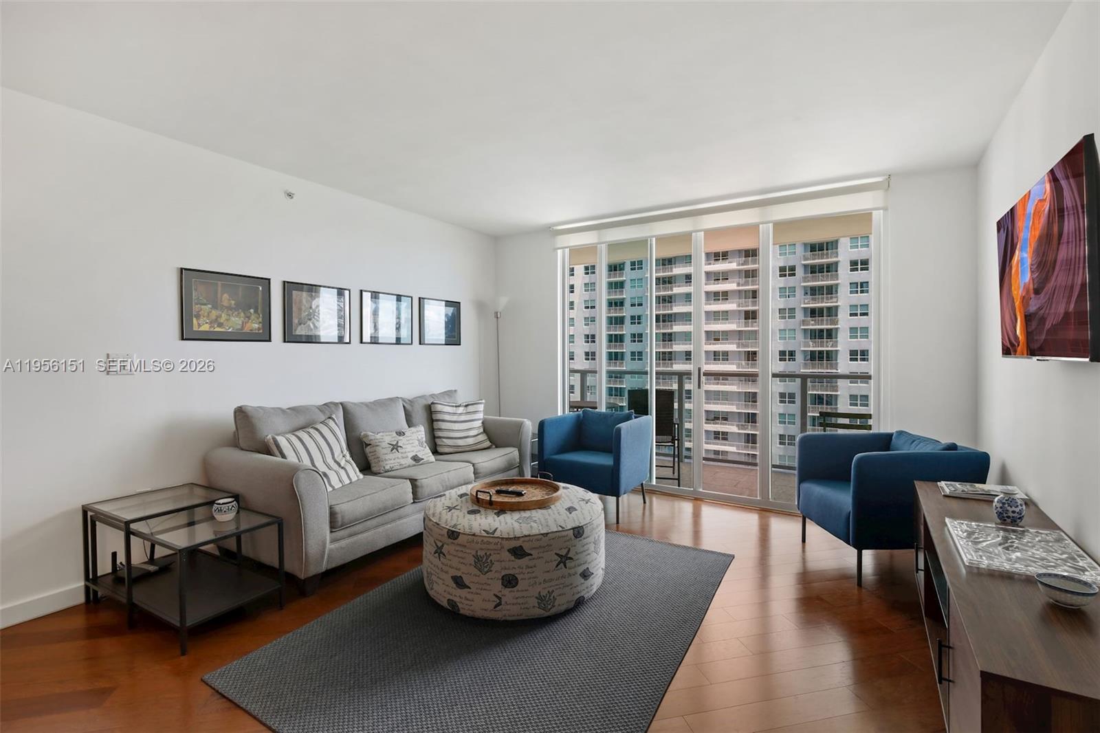 1155 Brickell Bay Dr #1806, Miami FL 33131