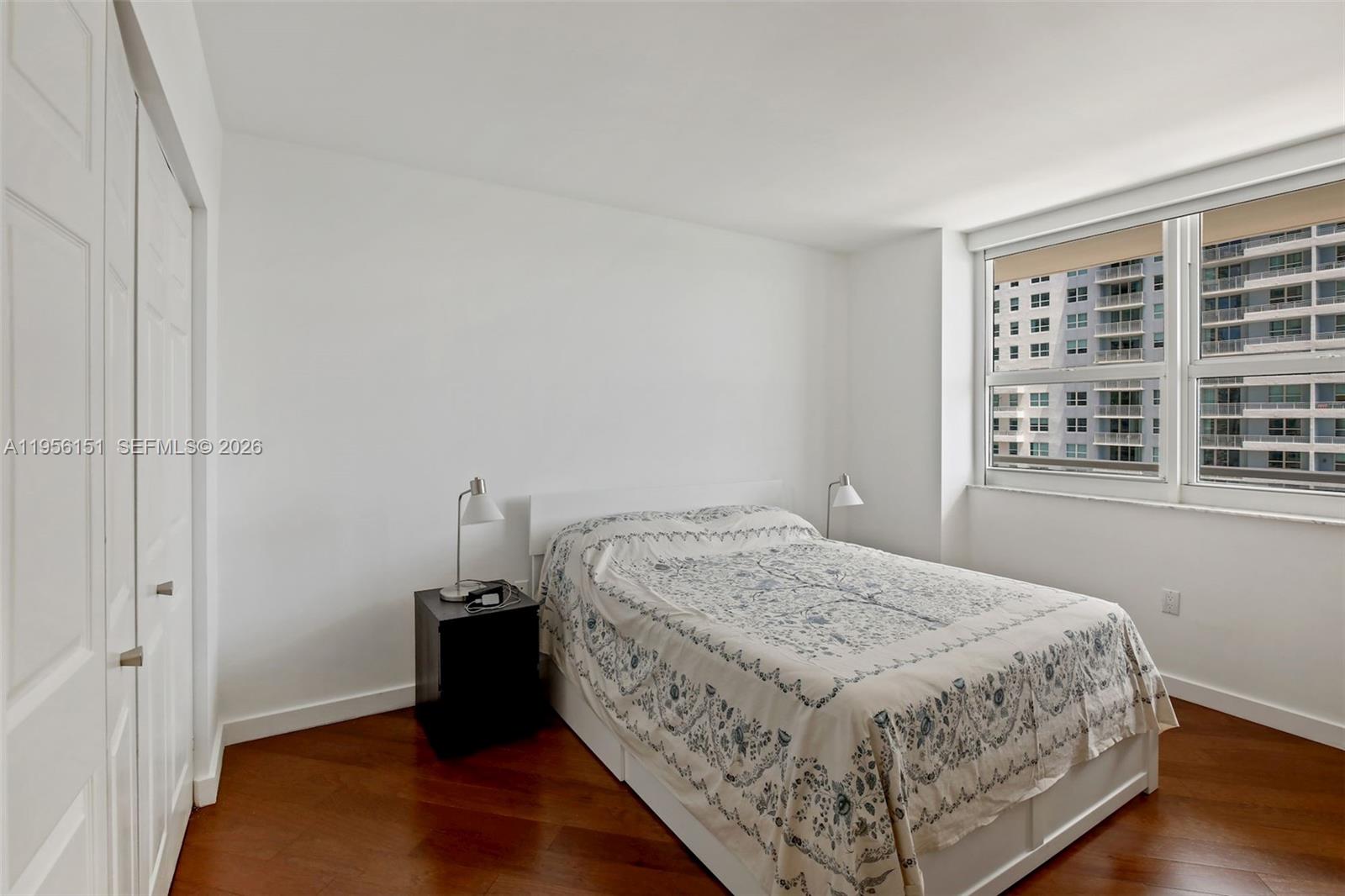 1155 Brickell Bay Dr #1806, Miami FL 33131