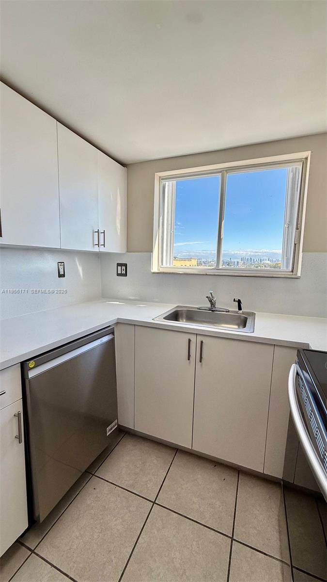4854 NW 7th St #508, Miami FL 33126