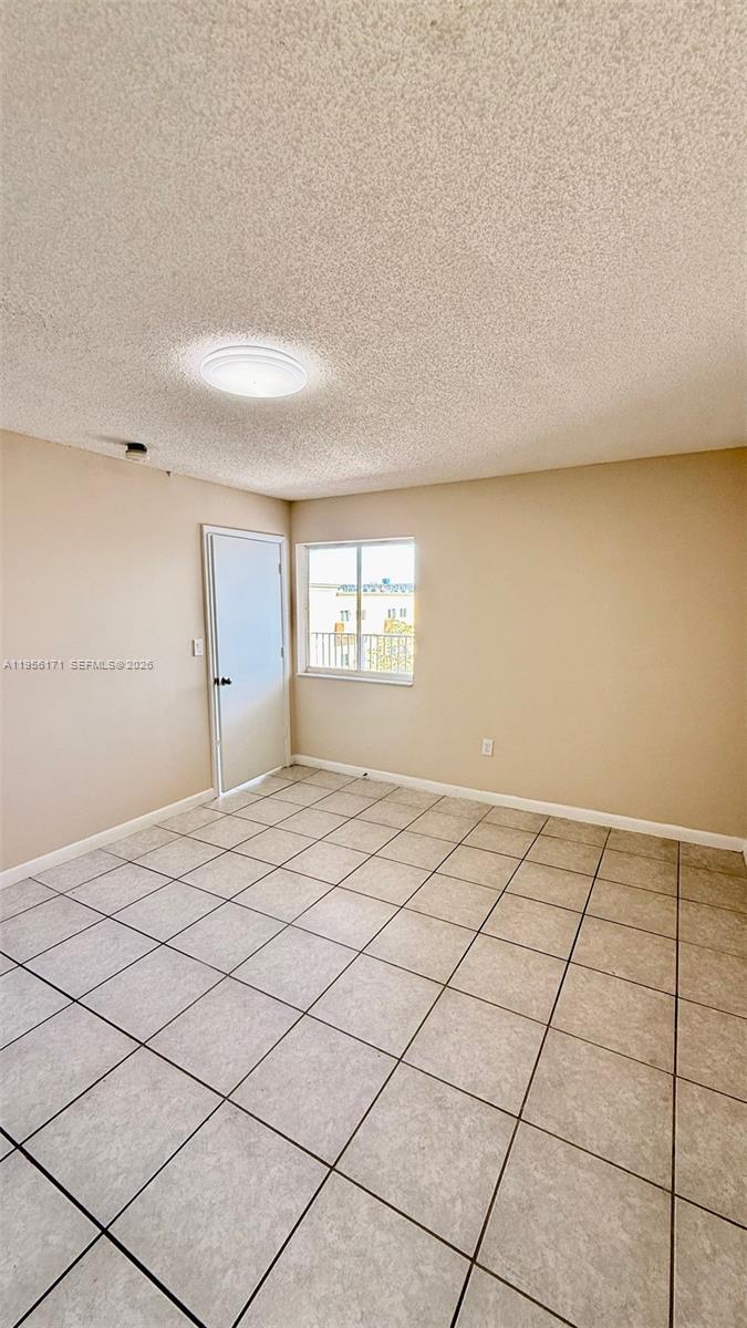 4854 NW 7th St #508, Miami FL 33126