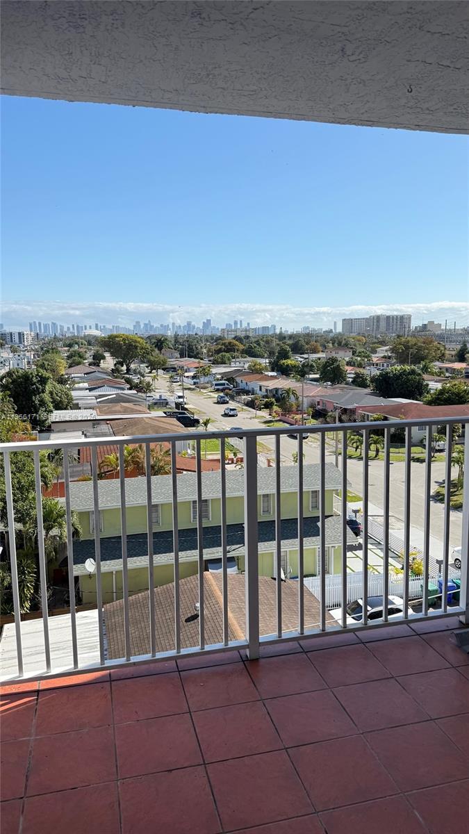 4854 NW 7th St #508, Miami FL 33126