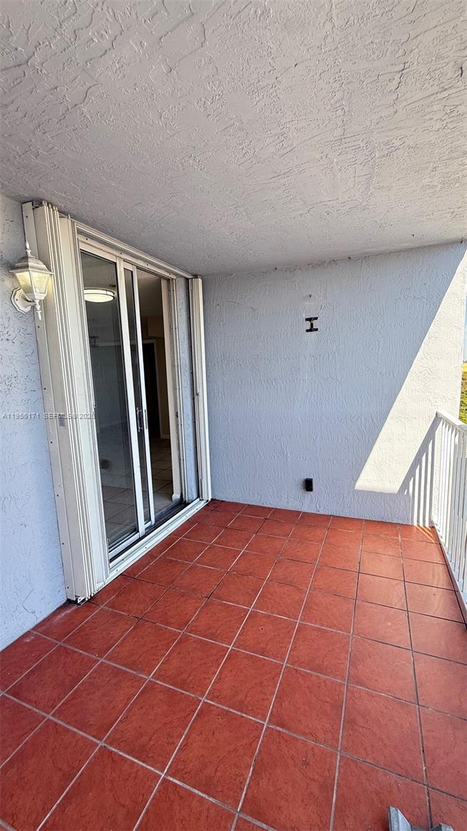 4854 NW 7th St #508, Miami FL 33126