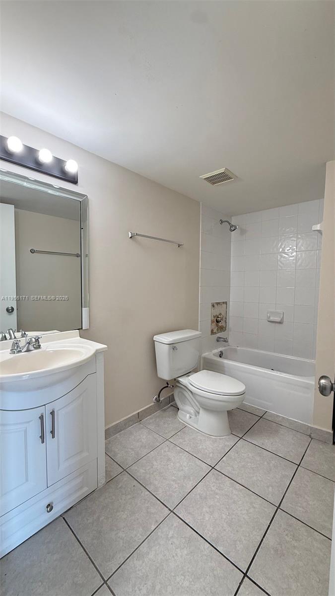 4854 NW 7th St #508, Miami FL 33126