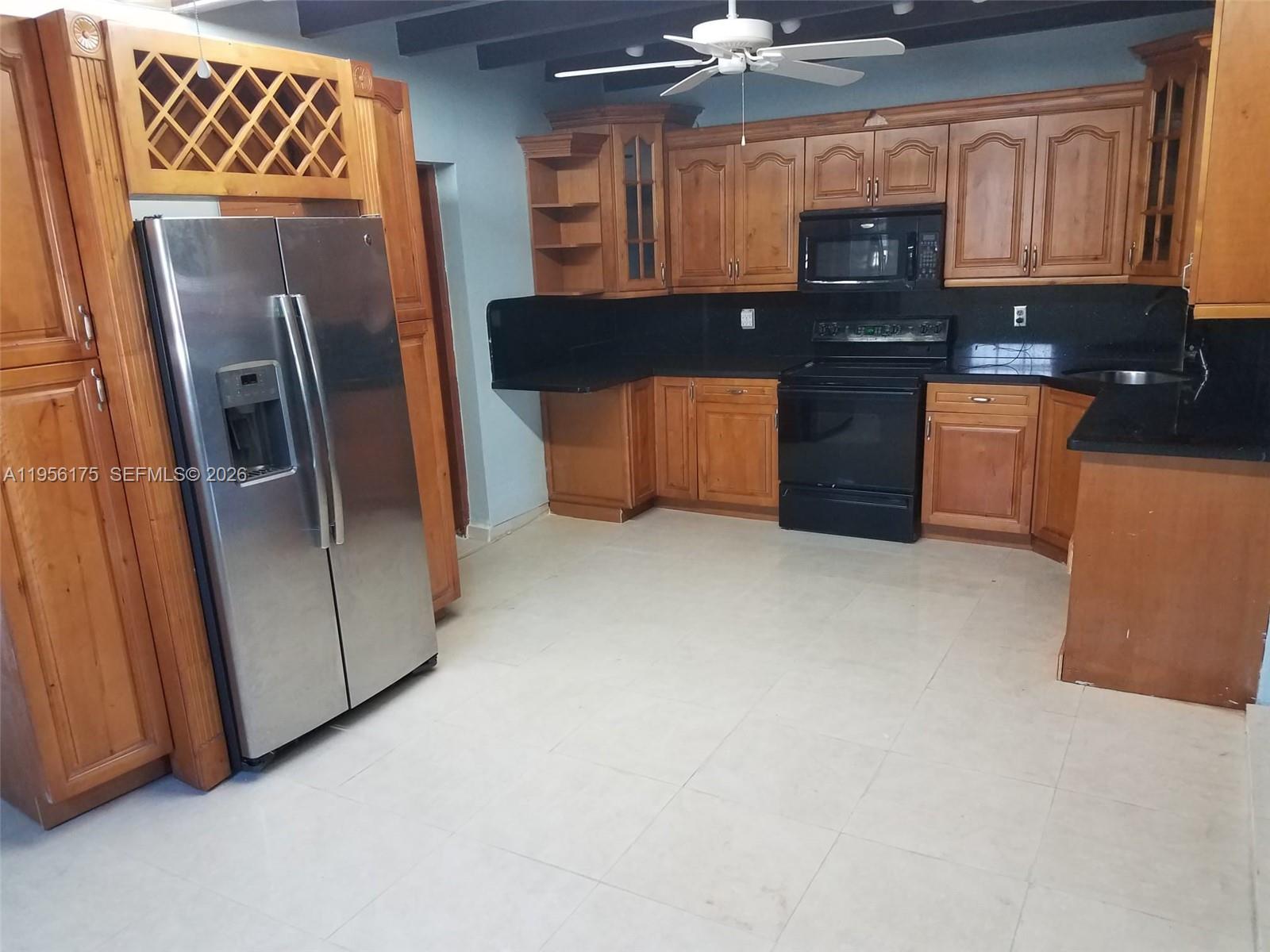 2828 SW 3rd St #front, Miami FL 33135