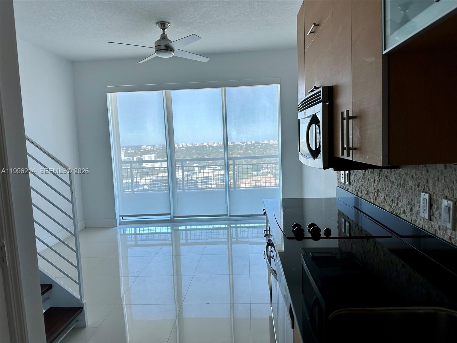 60 SW 13th St #2213, Miami FL 33130