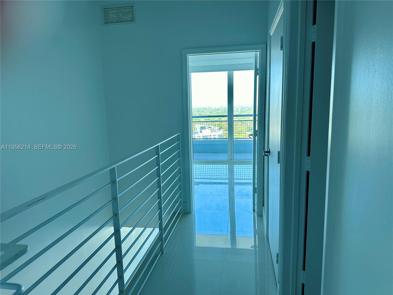 60 SW 13th St #2213, Miami FL 33130