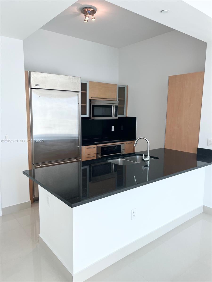 950 Brickell Bay Dr #4603, Miami FL 33131