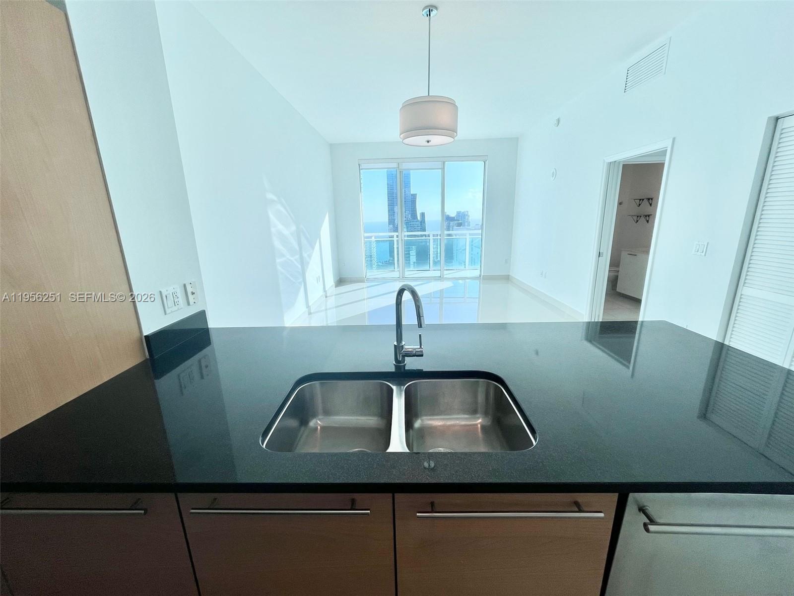 950 Brickell Bay Dr #4603, Miami FL 33131