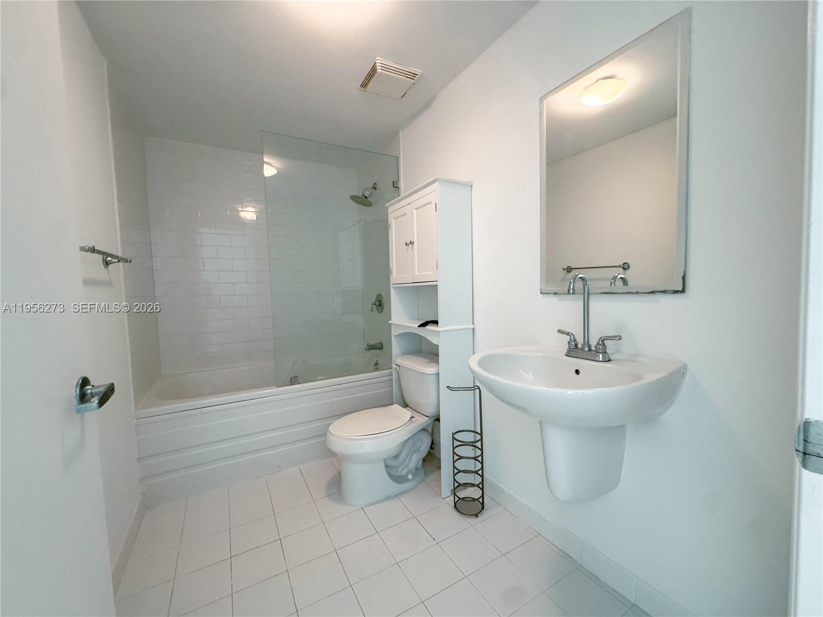 690 SW 1st Ct #2122, Miami FL 33130