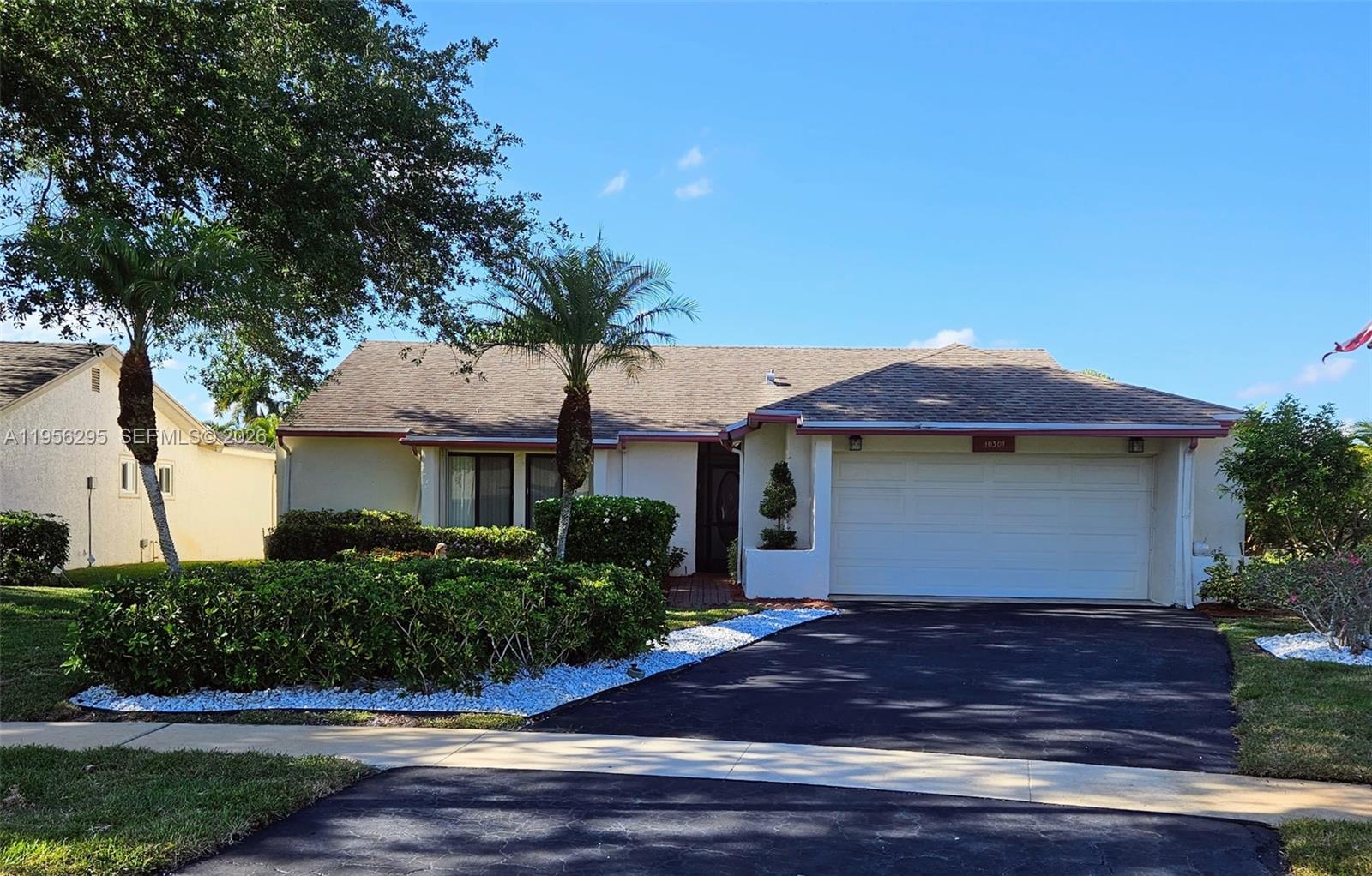 10301 Greenbriar Ct, Boca Raton FL 33498