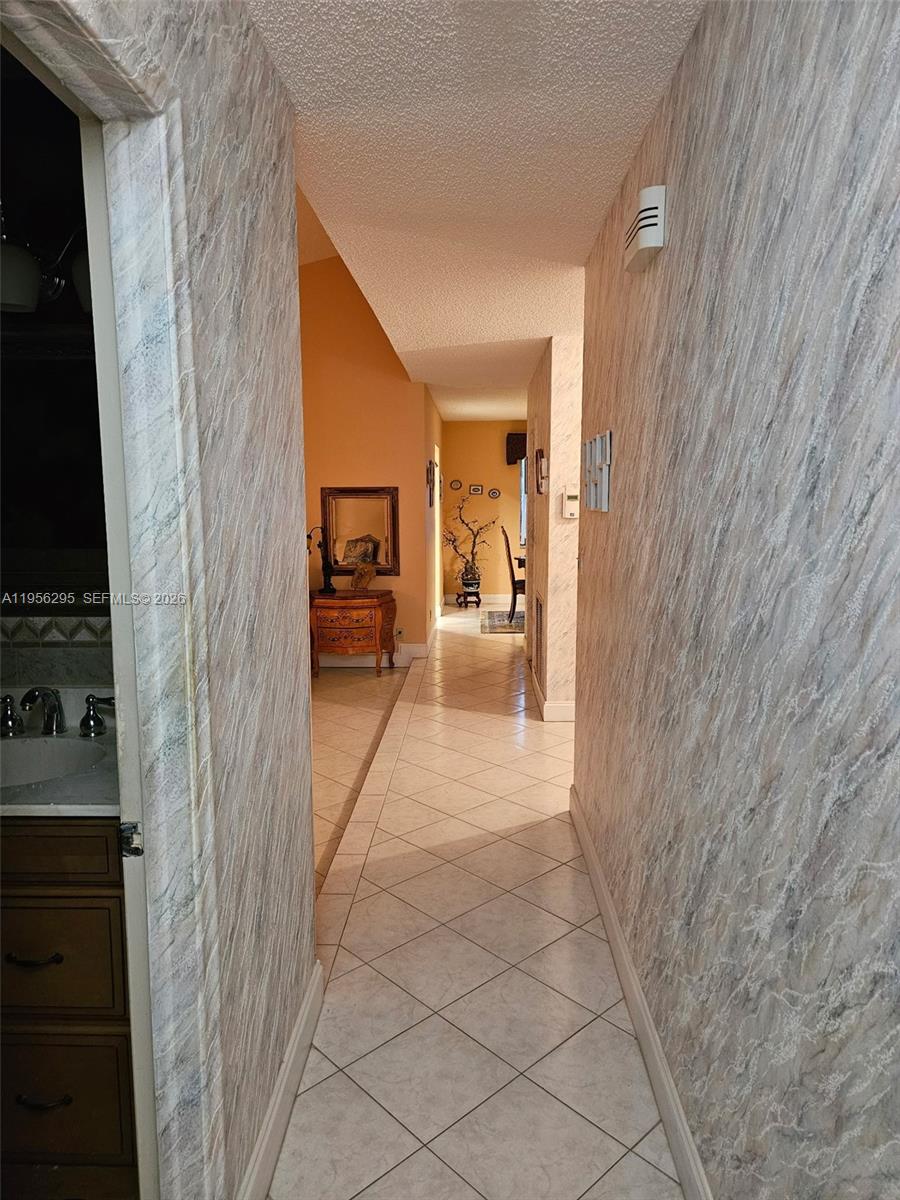 10301 Greenbriar Ct, Boca Raton FL 33498