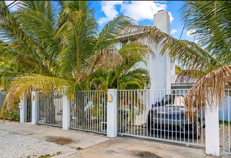 3427 Frow Ave, Miami FL 33133