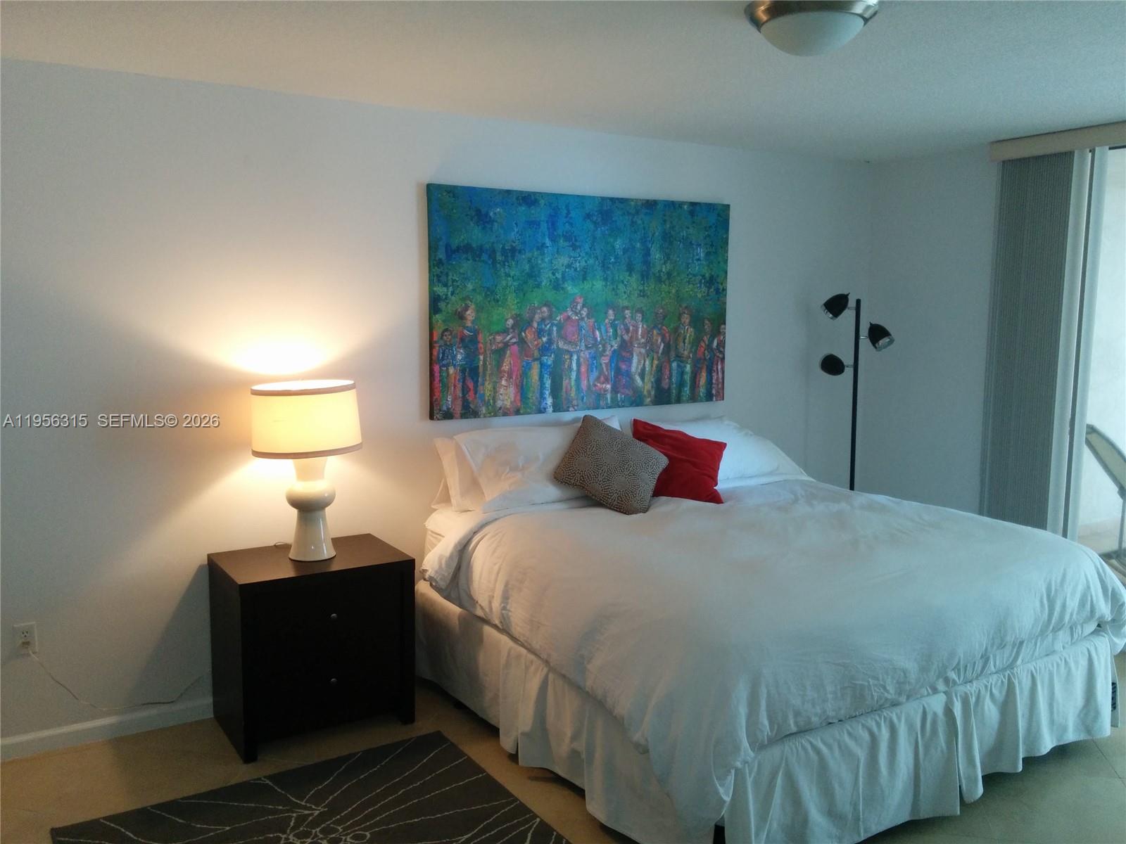 1200 Brickell Bay Dr #1612, Miami FL 33131
